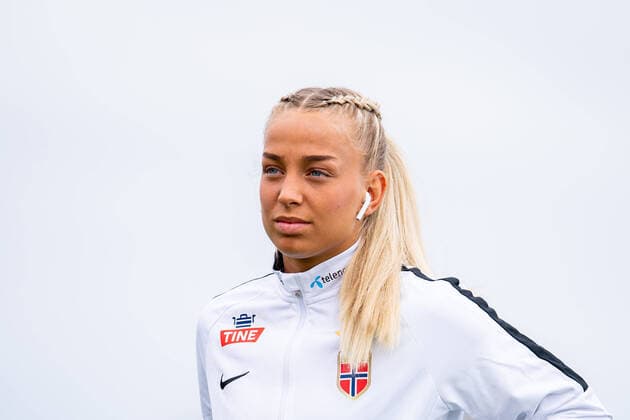 200304 Rikke Bogetveit Nygard of Norway ahead of the Algarve Cup football match between Denmark and Norway on March 4, 2020 in Parchal Photo Vegard Wivestad Grott BILDBYRAN kod VG 170486 bbeng football football soccer soccer algarve cup 2020 ladies women norway denmark denmark,  Copyright: VEGARDxWIVESTADxGRoTT BB200304VG012