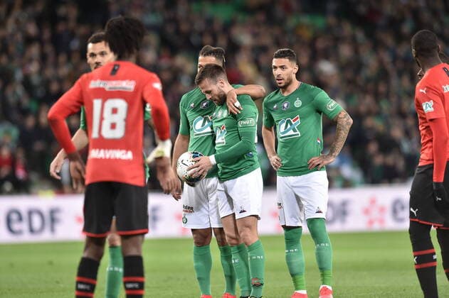 Lois Diony avec Yohan Cabaye et Denis Bouanga (saint etienne) FOOTBALL : AS Saint Etienne vs Stade Rennais - Coupe de France - 1 2 finale - 05 03 2020 FredericChambert Panoramic 