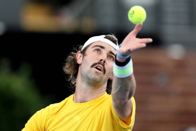 Bilder des Jahres 2020, Sport 03 März TENNIS DAVID CUP AUS BRAZIL, Jordan Thompson of Australia serves against Thiago Monteiro of Brazil in the Davis Cup Qualifier between Australia and Brazil, at the Memorial Drive Tennis Centre, Adelaide, Friday 6 March 2020. ( NO ARCHIVING, EDITORIAL USE ONLY, NO USE IN BOOKS WITHOUT CONSENT ADELAIDE SA AUSTRALIA  Copyright: xJAMESxELSBYx 20200306001453932937