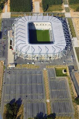 Stadion im Borussia-Park des Fussballklubs Borussia Moenchengladbach, 11.09.2004, Luftbild, Deutschland, Nordrhein-Westfalen, Moenchengladbach , Borussia-Park Stadium of the football team Borussia Monchengladbach, 11.09.2004, aerial view, Germany, North Rhine-Westphalia, Moenchengladbach BLWS607789.jpg
