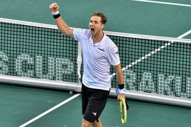 06 03 2020, GER, Davis Cup, Germany vs. Belarus 06 03 2020, GER, Davis Cup, Germany vs. Belarus , CASTELLO , Duesseldorf, in the picture picture picture shows Jan Lennard Struff GER Cheering joy emotion after the victory nordphoto Mauelshagen nph00321