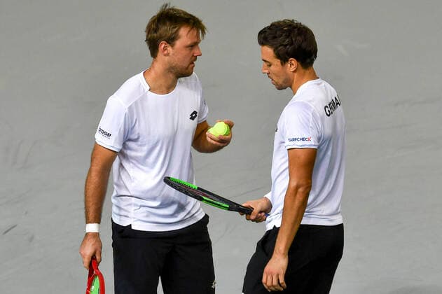 07 03 2020, GER, Davis Cup, Germany vs. Belarus 07 03 2020, GER, Davis Cup, Germany vs. Belarus , CASTELLO Düsseldorf, Duesseldorf in the picture picture shows Kevin Krawietz GER Andreas Mies GER during the consultation pep Mauelshagen pep00321
