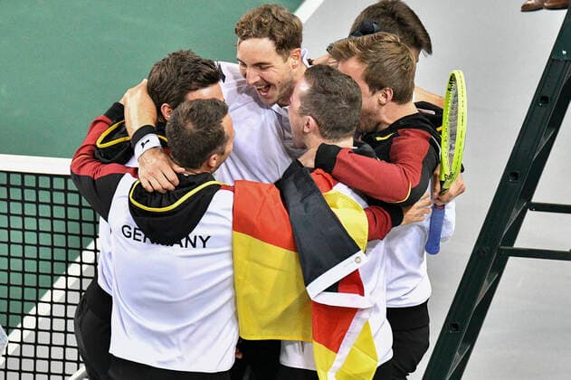 07 03 2020, GER, Davis Cup, Germany vs. Belarus 07 03 2020, GER, Davis Cup, Germany vs. Belarus , CASTELLO Düsseldorf, Duesseldorf in the picture picture picture shows the team of Germany Cheering Joy Emotion after the victory pep Mauelshagen pep00321