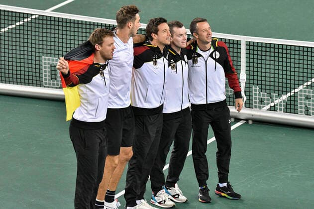 07 03 2020, GER, Davis Cup, Germany vs. Belarus 07 03 2020, GER, Davis Cup, Germany vs. Belarus , CASTELLO , Duesseldorf, in the picture picture picture shows the team of Germany Cheering Joy Emotion after the victory nordphoto Mauelshagen nph00321