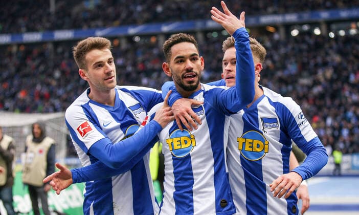 Berlin, 07 03 2020, Soccer, Bundesliga, Hertha BSC vs. Werder Bremen, Olympiastadion Berlin Matheus Cunha M cheers after his 2 2 equalizing goals with teammates Maximilian Mittelstaedt r and Lukas Kluenter l DFL regulations and DFB regulations prohibit any use of photographs as image sequences and or quasi video, Photo Andreas Gora Hertha BSC Werder Bremen