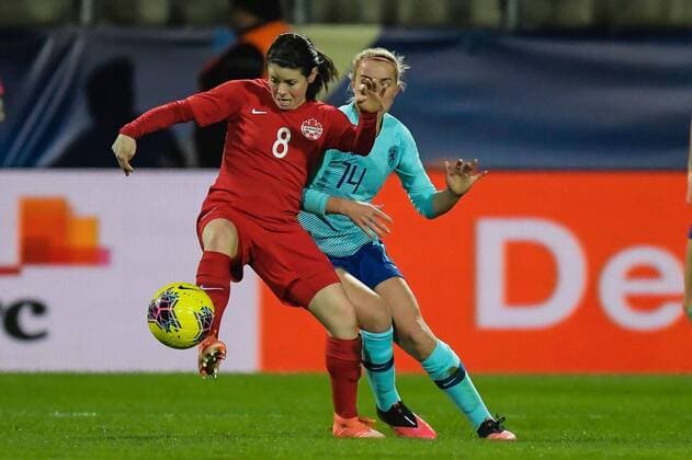 (L-R) Diana Matheson of Canada women, Jackie Groenen of Netherlands women during the women s International Friendly, Länderspiel, Nationalmannschaft Tournoi de France match between Canada and The Netherlands at Stade de l Epopeeon March 07, 2020 in Calais, France International Friendly 2019 2020 xVIxANPxSportx xGerritxvanxKeulenxIVx 407876922