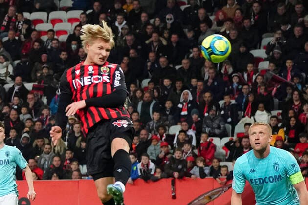 But - Kasper Dolberg (OGC Nice) - Kamil Glik (AS Monaco) FOOTBALL : OGC Nice vs AS Monaco - Ligue 1 Conforama - Nice - 07 03 2020 NorbertScanella PanoramiC 