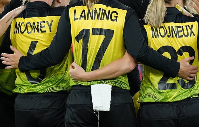 Bilder des Jahres 2020, Sport 03 März Sport Bilder des Tages CRICKET WT20 FINAL, Meg Lanning of Australia and teammates celebrate their win during the Women s T20 World Cup final match between Australia and India at the MCG in Melbourne, Sunday, March 8, 2020. ( NO ARCHIVING, EDITORIAL USE ONLY, NO USE IN BOOKS WITHOUT CONSENT MELBOURNE VIC AUSTRALIA  Copyright: xMICHAELxDODGEx 20200309001454417654