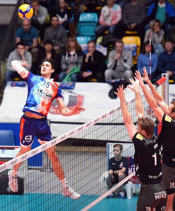Bilder des Jahres 2020, Sport 03 März Sport Bilder des Tages 08.03.2020, xhbx, Volleyball 1.Bundesliga, United Volleys Frankfurt - TV Rottenburg emspor, v.l. Luke Smith (United Volleys), James Weir(TV Rottenburg) (DFL DFB REGULATIONS PROHIBIT ANY USE OF PHOTOGRAPHS as IMAGE SEQUENCES and or QUASI-VIDEO) Frankfurt am Main *** 08 03 2020, xhbx, Volleyball 1 Bundesliga, United Volleys Frankfurt TV Rottenburg emspor, f l Luke Smith United Volleys , James Weir TV Rottenburg DFL DFB REGULATIONS PROHIBIT ANY USE OF PHOTOGRAPHS as IMAGE SEQUENCES and or QUASI VIDEO Frankfurt am Main