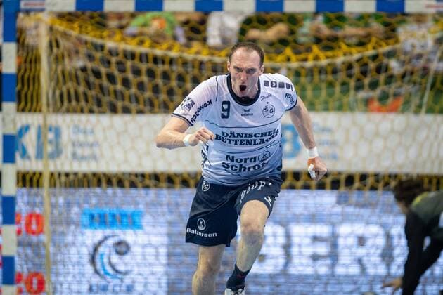 Handball Berlin 08 03 2020 DHB 1 Bundesliga Season 2019 2020 Füchse Berlin SG Flensburg Handewitt Holger Glandorf Flensburg, No 09 Cheers