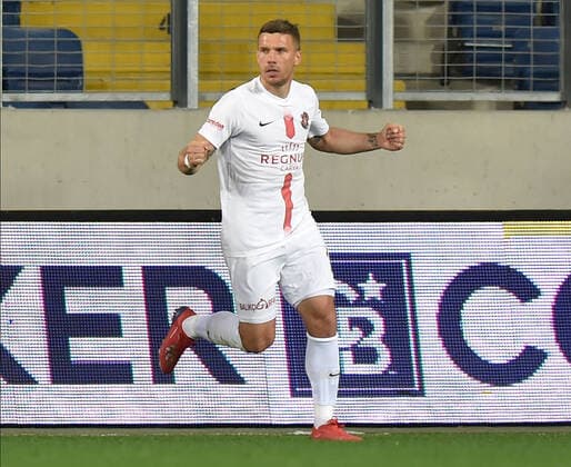 Bilder des Jahres 2020, Sport 03 März Sport Themen der Woche KW11 Sport Bilder des Tages Antalyaspor s German forward Lukas Podolski celebrates after scoring a goal during the Turkish Super League football match between Genclerbirligi and Antalyaspor on March 9, 2020 at the Eryaman Stadium in Ankara. (Hikmet Saatci - Depo Photos) 16691718