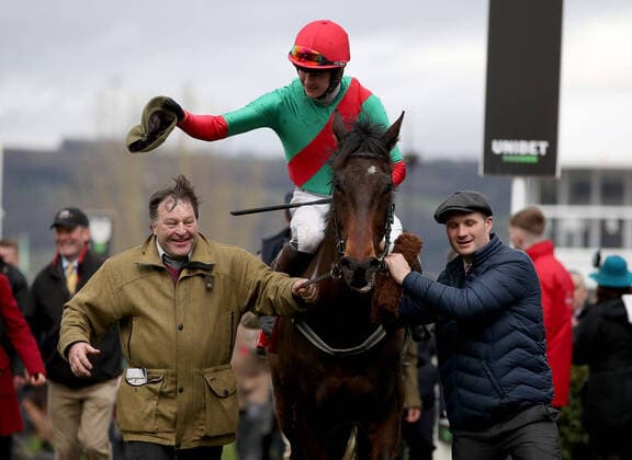 Bilder des Jahres 2020, Sport 03 März Sport Themen der Woche KW11 Sport Bilder des Tages 2020 Cheltenham Festival, Prestbury Park, Cheltenham, England 10 3 2020 Ultima Handicap Chase Brendan Powell celebrates winning onboard The Conditional Brendan Powell celebrates winning onboard The Conditional 10 3 2020  Copyright: x INPHO DanxSheridanx DAN19021