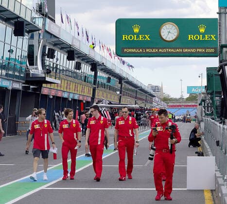 FORMULA 1 ROLEX AUSTRALIAN GRAND PRIX 2020 11 03 2020, Albert Park, Melbourne, FORMULA 1 ROLEX AUSTRALIAN GRAND PRIX 2020 , in the picture Sebastian Vettel GER 5 , Scuderia Ferrari Mission Winnow is on the track with its engineers nordphotoxBratic nph00250