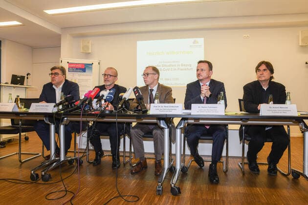 11 03 2020, xmhx, Football Press Conference, Frankfurt Health Office for the EL match in Frankfurt emspor, l Axel Hellmann Member of the Board Eintracht Frankfurt AG , City Councillor Stefan Majer Head of the Health Department of the City of Frankfurt am Main , Prof Dr Rene Gottschalk Head of the Frankfurt Health Office , Dr Stefan Fuhrmann Head of the Legal Department of the City of Frankfurt am Main , Dr Antoni Walczok Infectiology Health Department of the City of Frankfurt am Main DFL DFB REGULATIONS PROHIBIT ANY USE OF PHOTOGRAPHS as IMAGE SEQUENCES and or QUASI VIDEO Frankfurt am Main
