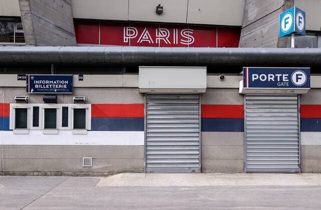 Soccer Football - Champions League - Round of 16 Second Leg - Paris St Germain v Borussia Dortmund - Parc des Princes, Paris, France - March 11, 2020 General view outside the stadium before the match which will be played behind closed doors as the number of coronavirus cases grow around the world FOOTBALL : Paris St Germain v Borussia Dortmund - Ligue des Champions - Paris - 11 03 2020 Panoramic Panoramic 