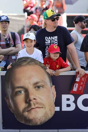 March 12, 2020: MELBOURNE, AUSTRALIA - MARCH 12 2020: Fans before the 2020 Formula 1 Australian Grand Prix - ZUMAp121 20200312_zsp_p121_012 Copyright: xChrisxPutnamx