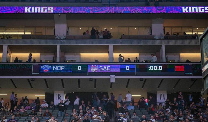 March 11, 2020, Sacramento, CA, USA: The scoreboard reflects the score after the NBA, Basketball Herren, USA suspends season after JazzÃ¢â‚¬â ¢s Rudy Gobert tests positive for coronavirus at the Golden 1 Center on Wednesday, March 11, 2020 in Sacramento. Sacramento USA - ZUMAj89_ 20200311_zaf_j89_012 Copyright: xPaulxKitagakixJr.x