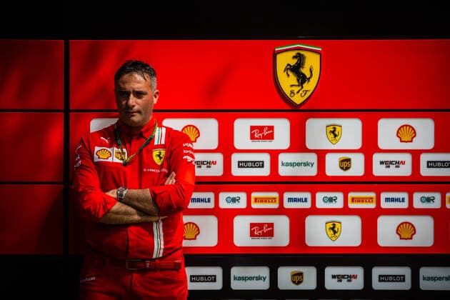 March 12, 2020: Melbourne, Australia - March 12 2020: Scuderia Ferrari Mission Winnow mechanic during the 2020 Formula 1 Australian Grand Prix - ZUMAp121 20200312_zsp_p121_044 Copyright: xChrisxPutnamx