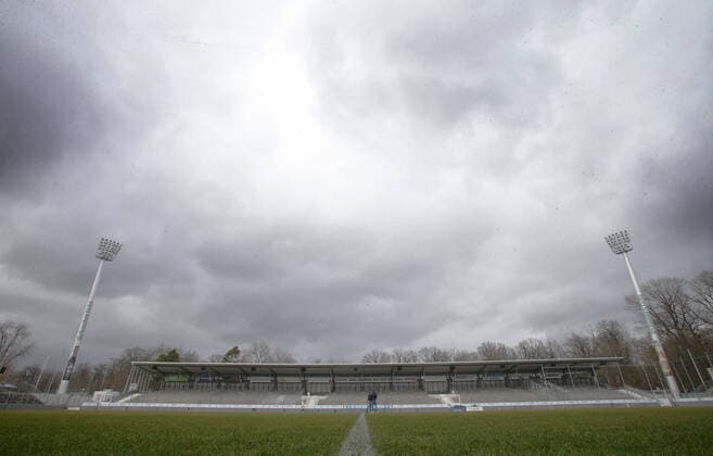 Stuttgart , Football press conference Stuttgarter Kickers , Overlooked empty stadium