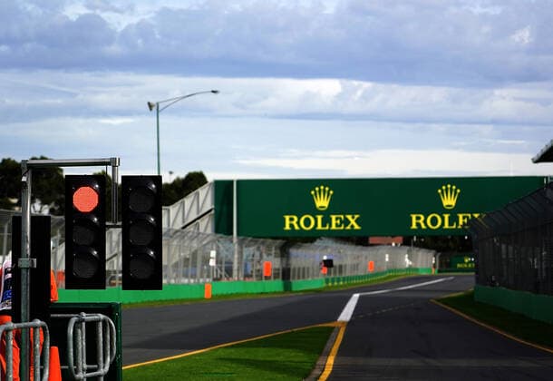 FORMULA 1 ROLEX AUSTRALIAN GRAND PRIX 2020 13 03 2020, Albert Park, Melbourne, FORMULA 1 ROLEX AUSTRALIAN GRAND PRIX 2020 , pictured The race in Melbourne has been cancelled due to the spread of the coronavirus COVID 19 Red light for the Australian race nordphotoxBratic nph00250