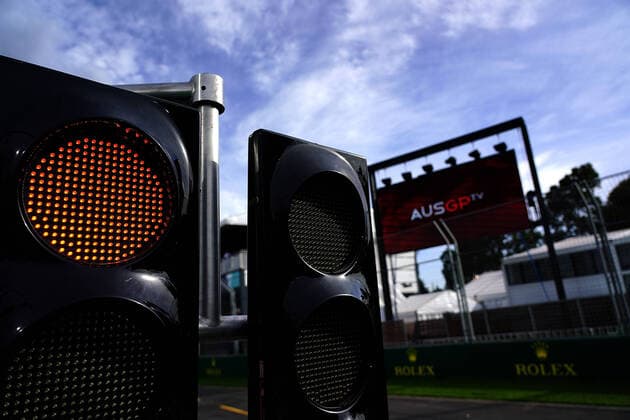 FORMULA 1 ROLEX AUSTRALIAN GRAND PRIX 2020 13 03 2020, Albert Park, Melbourne, FORMULA 1 ROLEX AUSTRALIAN GRAND PRIX 2020 , pictured The race in Melbourne has been cancelled due to the spread of the coronavirus COVID 19 Red light for the Australian race nordphotoxBratic nph00250