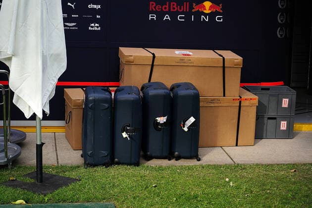 FORMULA 1 ROLEX AUSTRALIAN GRAND PRIX 2020 13 03 2020, Albert Park, Melbourne, FORMULA 1 ROLEX AUSTRALIAN GRAND PRIX 2020 , pictured The race in Melbourne has been cancelled due to the spread of the coronavirus COVID 19 The teams pack their equipment for transport nordphotoxBratic nph00250