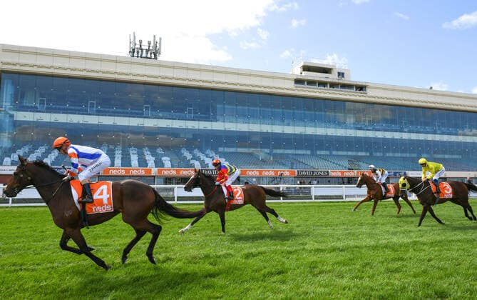 Bilder des Jahres 2020, Sport 03 März Sport Themen der Woche KW11 Sport Bilder des Tages RACING ALL STAR MILE, General view of the empty grandstand during the 2020 All-Star Mile race day at Caulfield Racecourse in Melbourne, Saturday, March 14, 2020. ( NO ARCHIVING, EDITORIAL USE ONLY, NO USE IN BOOKS WITHOUT CONSENT MELBOURNE VIC AUSTRALIA  Copyright: xVINCExCALIGIURIx 20200314001456648429