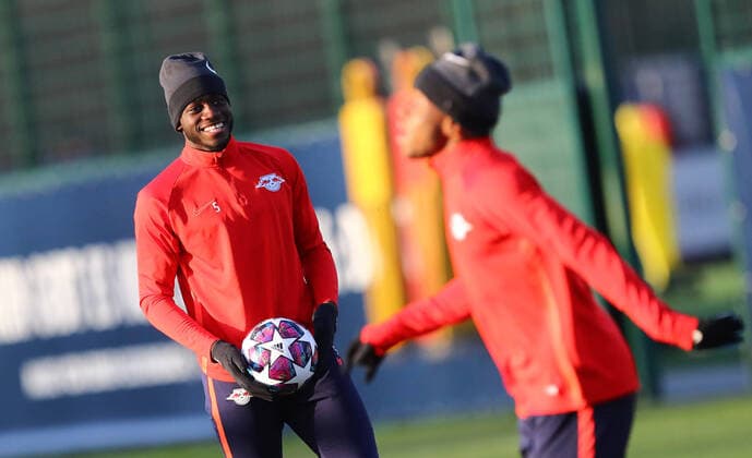 RB Leipzig Training Fussball Champions League Leipzig, 09.03.2020, RBL Trainingszentrum, Champions League , RB Leipzig Training am Vortag des Achtelfinal vs. Tottenham Hotspur. , Im Bild: Dayot Upamecano (5, RB Leipzig) , *** RB Leipzig Training Football Champions League Leipzig, 09 03 2020, RBL Training Center, Champions League, RB Leipzig Training the day before the round of sixteen vs. Tottenham Hotspur, In the picture Dayot Upamecano 5, RB Leipzig ,