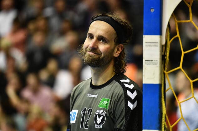 Silvio Heinevetter Goalkeeper Füchse , slightly amused Füchse Berlin SG Flensburg Handewitt 1 Bundesliga, DKB Handballbundesliga, 2019 2020 Men, Men, Men, Handball, Germany, Germany, Max Schmeling Halle Berlin, 8 3 2020