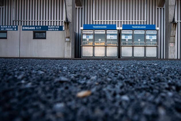 Football 1 Bundesliga, Season 2019 2020 Exterior view of the Benteler Arena of SC Paderborn 07 DFL REGULATIONS PROHIBIT ANY USE OF PHOTOGRAPHS AS IMAGE SEQUENCES AND OR QUASI VIDEO Copyright: xInderlied Kirchner-Mediax