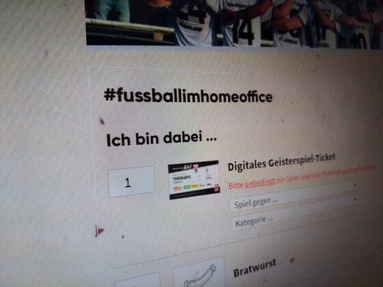 What do shaken football clubs do during the Corona Pandemic The regional league club Lüneburg SK Hansa offers its fans ghost tickets as well as bratwurst, beer and juniors donations in a symbolic way with the campaign fussballimhomeoffice in a virtual stadium All donors receive a thank you certificate from the club 24 March Ghost tickets during the Corona Pandemic, Lüneburg Lower Saxony Germany