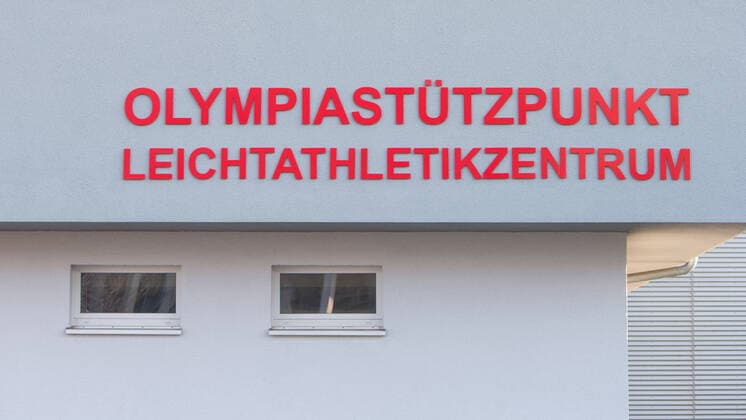 28 03 2020, xtgx, effects of the corona virus in Magdeburg, Olympic base athletics, Olympia, athletes, Tokyo 2020 Magdeburg