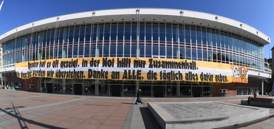 GER Dresden Kulturpalast Kulti here Dynamofans attached a huge banner as a thank you for the helpers in the Corona crisis and to show that in this crisis fans K Block stand together 30 03 20 300320 ddbd