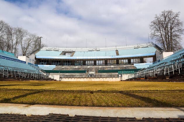 Steffi Graf Stadium in waiting mode for the lawn tournament, premiere start 2020 or 2021, LTTC Rot Weiß, Berlin, 01 04 2020,