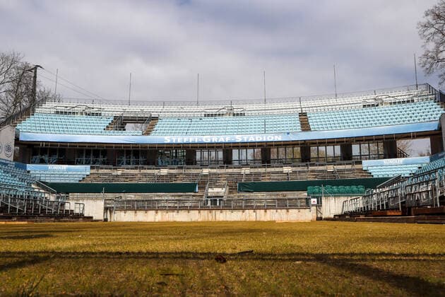 Steffi Graf Stadium in waiting mode for the lawn tournament, premiere start 2020 or 2021, LTTC Rot Weiß, Berlin, 01 04 2020,