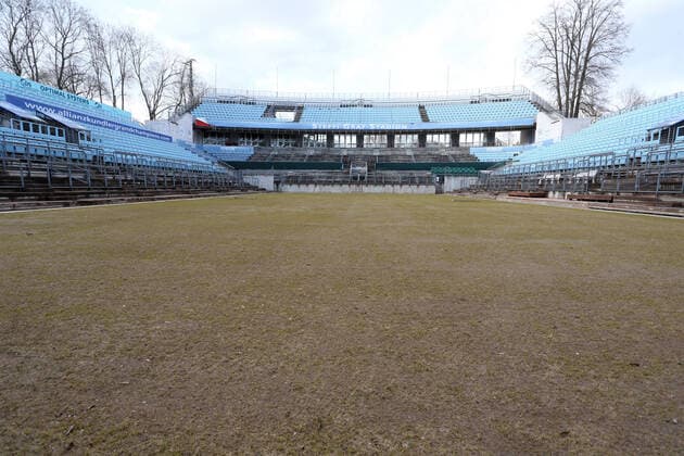 GER, Steffi Graf Stadion, LTTC Rot Weiss Berlin, Tennis Club 03 04 2020, Steffi Graf Stadion, Berlin, GER, Steffi Graf Stadion, LTTC Rot Weiss Berlin, Tennis Club, in the picture Steffi Graf Stadion, interior view, lawn, preparations for the ladies lawn tournament nordphotox xEngler nph00076