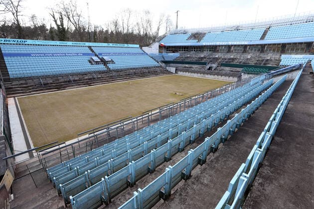 GER, Steffi Graf Stadion, LTTC Rot Weiss Berlin, Tennis Club 03 04 2020, Steffi Graf Stadion, Berlin, GER, Steffi Graf Stadion, LTTC Rot Weiss Berlin, Tennis Club, in the picture Steffi Graf Stadion, interior view, lawn, preparations for the ladies lawn tournament nordphotox xEngler nph00076