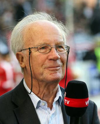 VfB Stuttgart SV Werder Bremen Germany, Stuttgart, 06 12 2015, 1 Football Bundesliga, season 2015 2016, 15 matchday, VfB Stuttgart SV Werder Bremen 1 1 Helmut Benthaus VfB Stuttgart
