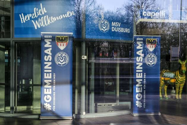 The schauinsland reisen arena also called MSV Arena must remain closed due to the corona virus pandemic , Corona effects in NRW schauinsland reisen arena in Coronazeiten, Duisburg, 05 04 2020 Duisburg Schauinsland Reisen Arena Nordrhein Westfalen Germany