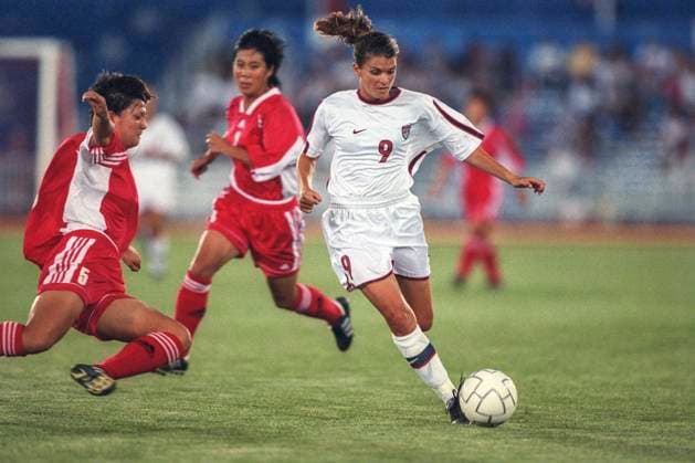 Soccer-Women Mia Hamm (USA) competing against China at the 1998 Goodwill Games Uniondale NY USA Copyright: xStevenxE..xSutton DUOMO PCNx SC1902 106027