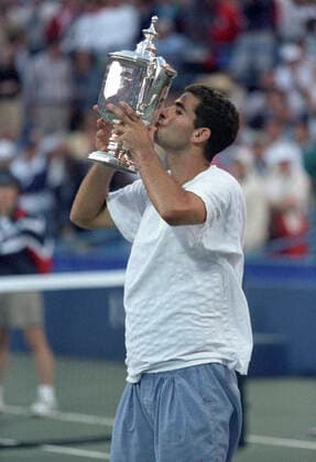 Tennis Pete Sampras (USA) kissing his winner s trophy at the 1995 US Open Tennis Championships New York Flushing Meadows NY USA Copyright: xPaulxJ.xSutton DUOMO PCNx TN0301 106112