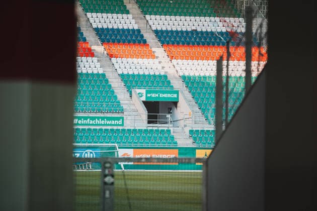THEME IMAGE the closed football stadium of SK Rapid Wien Due to the corona crisis, the Austrian League is suspended It is not yet clear when soccer matches will take place, Generali Arena, Vienna, Austria on 2020 04 12 Vienna  EP_sro