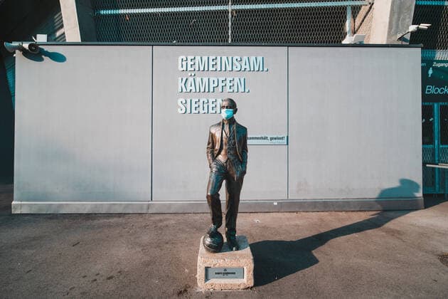 THEME IMAGE the closed football stadium of SK Rapid Wien Due to the corona crisis, the Austrian League is suspended It is not yet clear when soccer matches will take place, Generali Arena, Vienna, Austria on 2020 04 12 Vienna  EP_sro