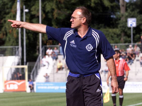 SV Stuttgarter Kickers VFR Aalen 1 2 Trainer Helmut Dietterle Aalen 18 8 2001 Photo Herbert Rudel