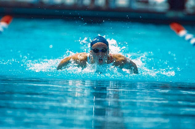 Swimming Amy Van Dyken Amy Van Dyken (USA) competing at the 1995 US National Swimming Championships Copyright: xDUOMO PCNx SW1005_106026
