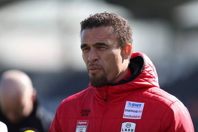 SOCCER - BL, PK LASK PASCHNG,AUSTRIA,20.APR.20 - SOCCER - tipico Bundesliga, Linzer ASK, press conference, PK, Pressekonferenz after lightening the restrictions due to the SARS-CoV-2 crisis, corona crisis. Image shows head coach Valerien Ismael (LASK). GEPAxpictures xManfredxBinder