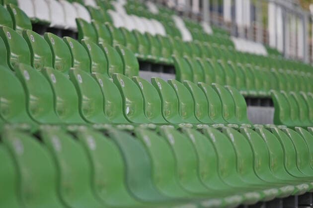 24 04 2020, xmohx, Football Regionalliga Southwest, FC Homburg Training emspor, v l Empty bleachers, ghost game atmosphere, bleachers empty, bleachers without spectators in Waldstadion Homburg DFL DFB REGULATIONS PROHIBIT ANY USE OF PHOTOGRAPHS as IMAGE SEQUENCES and or QUASI VIDEO Homburg