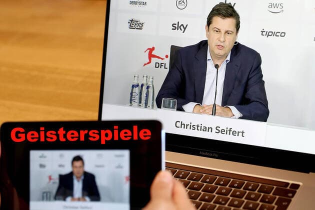 Symbol photo on 02 05 2020 On a laptop Christian Seifert Vice-President Chairman of the Board of Directors of DFL Deutsche Fußball Liga GmbH MH