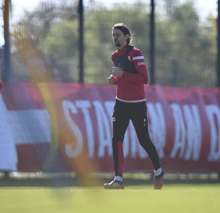 Fussball, Herren, Saison 2019 2020, 1. Bundesliga, 1. FC Union Berlin, Training in der Phase der Coronavirus-Spielpause, Neven Subotic (1. FC Union Berlin), 21.04. 2020, *** Football, men, season 2019 2020, 1 Bundesliga, 1 FC Union Berlin, training during the coronavirus break, Neven Subotic 1 FC Union Berlin , 21 04 2020, Copyright: xMatthiasxKochx