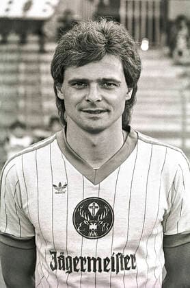 Lutz Eigendorf_Spieler bei Eintracht Braunschweig hier in der Saison 1982-83 am 14.07.1982. *** Lutz Eigendorf player at Eintracht Braunschweig here in the season 1982 83 on 14 07 1982